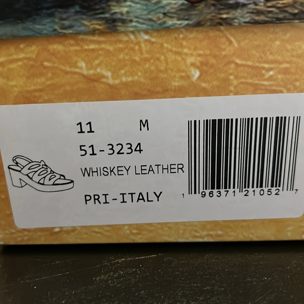 Bella Vita Made in Italy Women's Pri-Italy Heeled Sandal - Picture 6 of 6